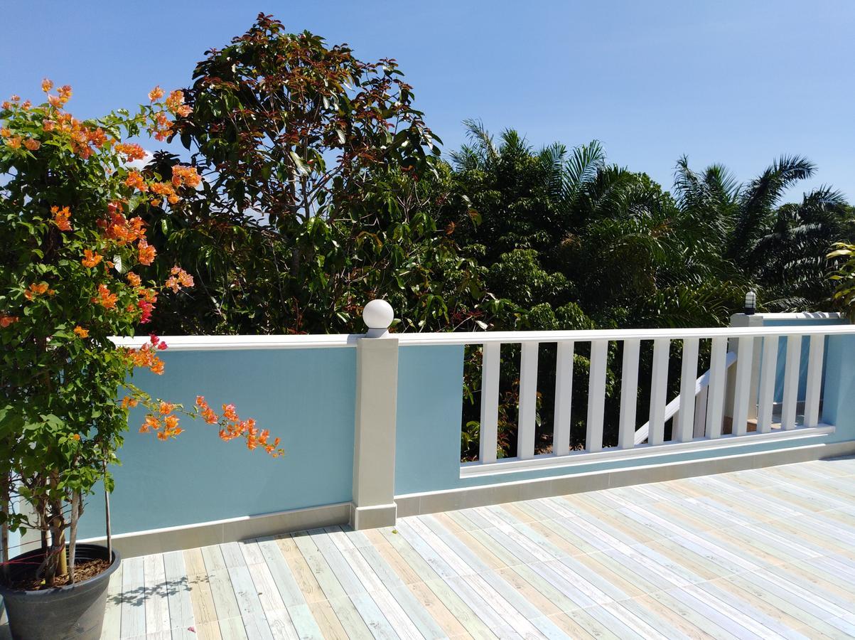 Appartamento Baan Kalaya Garden Ban Mai Esterno foto