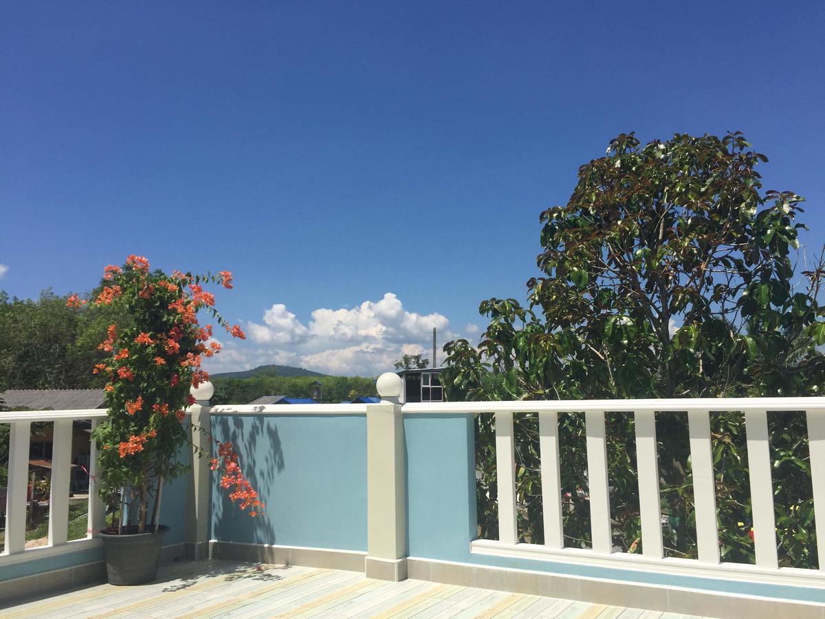 Appartamento Baan Kalaya Garden Ban Mai Esterno foto