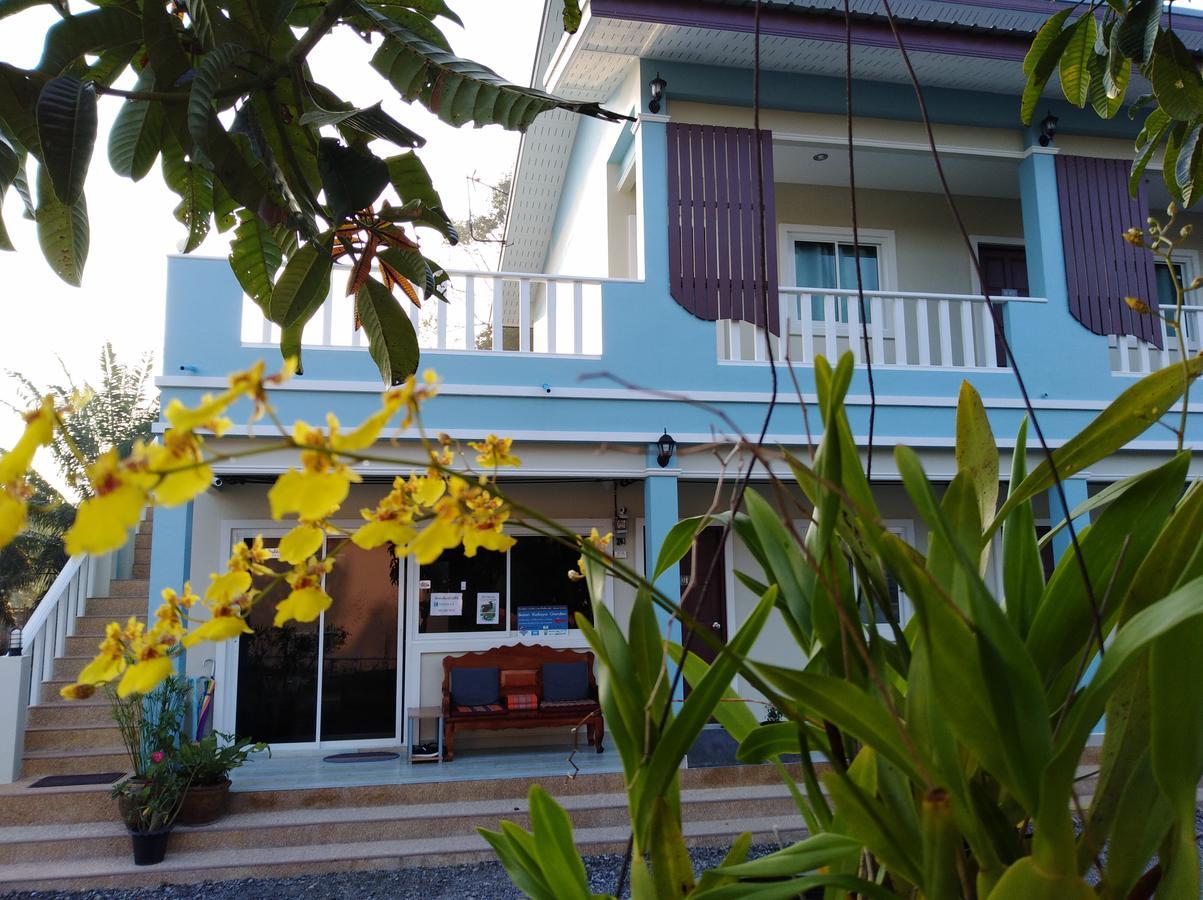 Appartamento Baan Kalaya Garden Ban Mai Esterno foto